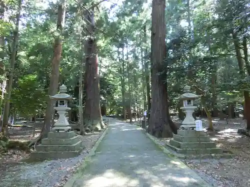 若狭彦神社（上社）の建物その他