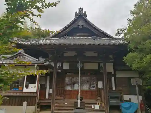 乗願寺の本殿・本堂
