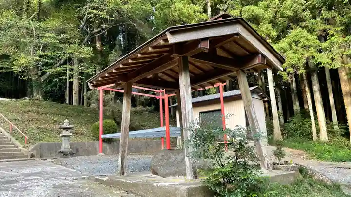 日高見神社の手水舎
