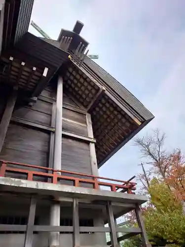 信濃神社の本殿・本堂