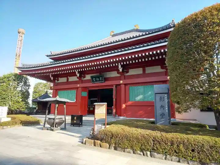浅草寺の山門・神門