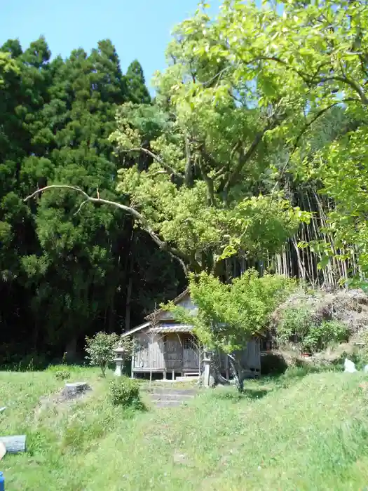 二宮神社の建物その他