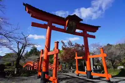 涼ケ岡八幡神社の鳥居