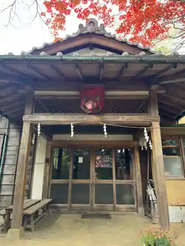 秋葉山量覚院の{uncategorized: "未分類", other: "その他", undefined: "問題あり", building: "その他建物", grave: "お墓", sacred_gate: "鳥居", guardian: "狛犬", statue: "像", buddha: "仏像", history: "歴史", nature: "自然", garden: "庭園", animal: "動物", pagoda: "塔", temizu: "手水舎", mountain_gate: "山門・神門", sanctuary: "本殿・本堂", subordinate: "末社・摂社", art: "芸術", scenery: "景色", jizo: "地蔵", ema: "絵馬", goshuin: "御朱印", omikuji: "おみくじ", items: "授与品その他", amulet: "お守り", goshuincho: "御朱印帳", eats: "食事", festival: "お祭り", votive_dance: "神楽", shichigosan: "七五三参", wedding: "結婚式", experience: "体験その他", initially: "初詣", around: "周辺", anti_infection: "感染症対策"}