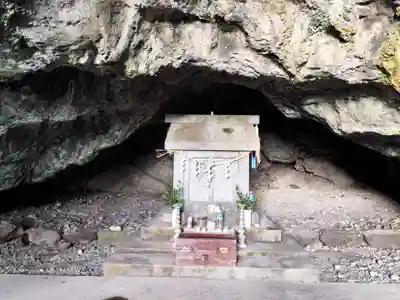 御厨人窟・神明窟(高知県)