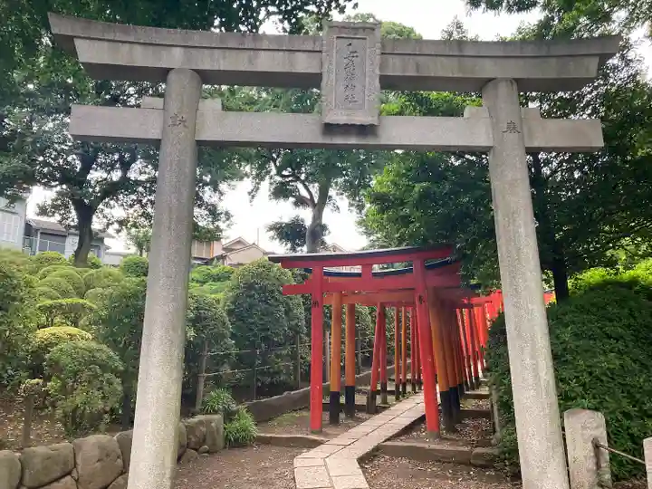 根津神社の鳥居