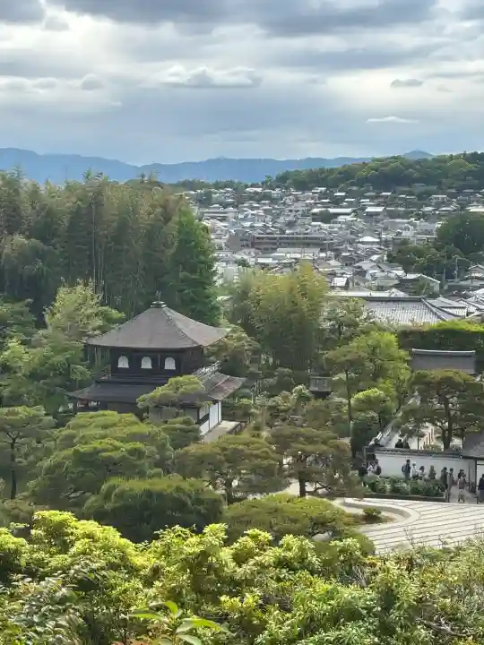 慈照寺(慈照禅寺・銀閣寺)の{uncategorized: "未分類", other: "その他", undefined: "問題あり", building: "その他建物", grave: "お墓", sacred_gate: "鳥居", guardian: "狛犬", statue: "像", buddha: "仏像", history: "歴史", nature: "自然", garden: "庭園", animal: "動物", pagoda: "塔", temizu: "手水舎", mountain_gate: "山門・神門", sanctuary: "本殿・本堂", subordinate: "末社・摂社", art: "芸術", scenery: "景色", jizo: "地蔵", ema: "絵馬", goshuin: "御朱印", omikuji: "おみくじ", items: "授与品その他", amulet: "お守り", goshuincho: "御朱印帳", eats: "食事", festival: "お祭り", votive_dance: "神楽", shichigosan: "七五三参", wedding: "結婚式", experience: "体験その他", initially: "初詣", around: "周辺", anti_infection: "感染症対策"}