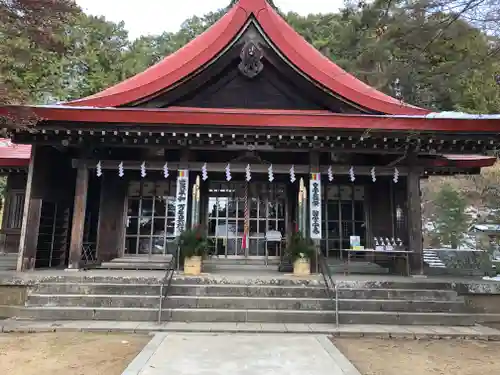 霊山神社の本殿