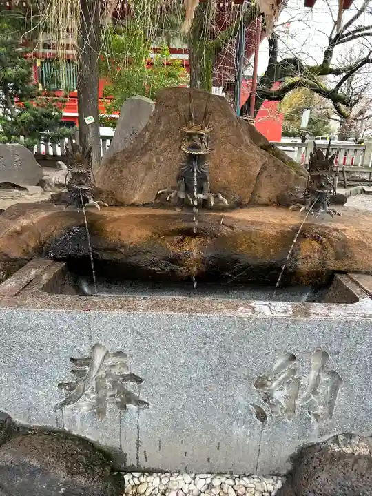浅草神社の手水舎
