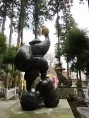 中之嶽神社の像