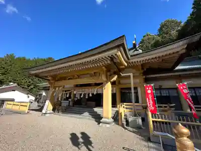 貴嶺宮の本殿・本堂