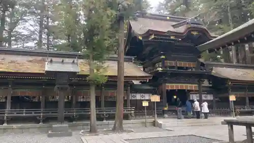 諏訪大社下社春宮(長野県)