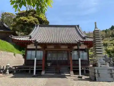 長宝寺の本殿・本堂