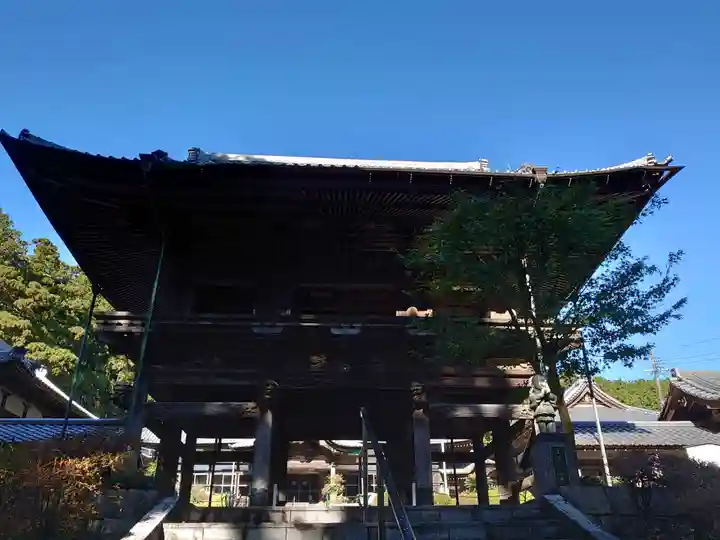 石雲院の山門・神門