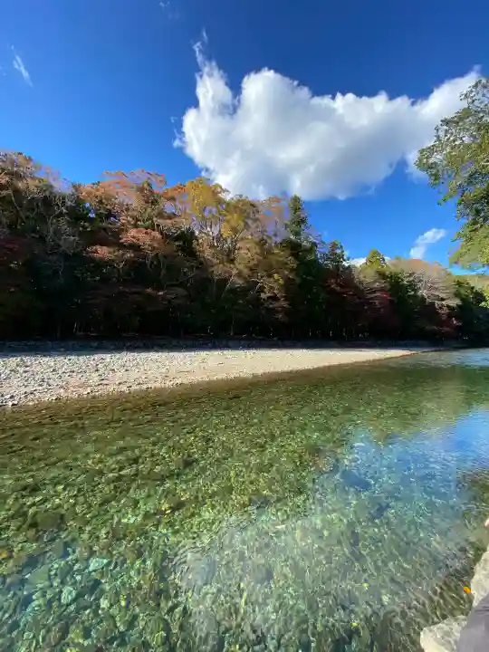伊勢神宮内宮(皇大神宮)の{uncategorized: "未分類", other: "その他", undefined: "問題あり", building: "その他建物", grave: "お墓", sacred_gate: "鳥居", guardian: "狛犬", statue: "像", buddha: "仏像", history: "歴史", nature: "自然", garden: "庭園", animal: "動物", pagoda: "塔", temizu: "手水舎", mountain_gate: "山門・神門", sanctuary: "本殿・本堂", subordinate: "末社・摂社", art: "芸術", scenery: "景色", jizo: "地蔵", ema: "絵馬", goshuin: "御朱印", omikuji: "おみくじ", items: "授与品その他", amulet: "お守り", goshuincho: "御朱印帳", eats: "食事", festival: "お祭り", votive_dance: "神楽", shichigosan: "七五三参", wedding: "結婚式", experience: "体験その他", initially: "初詣", around: "周辺", anti_infection: "感染症対策"}