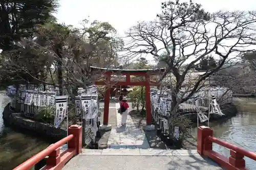 鶴岡八幡宮の末社・摂社