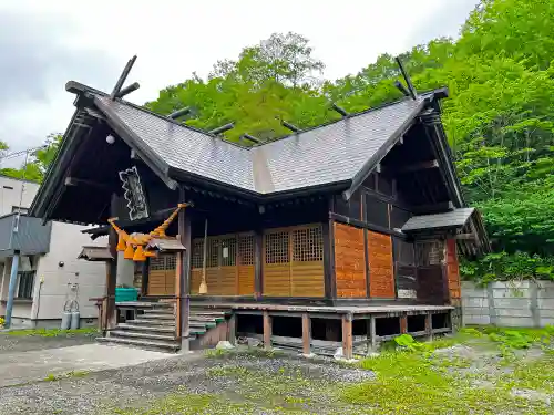 夕張神社の本殿