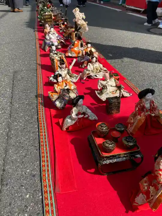 宇佐八幡宮の{uncategorized: "未分類", other: "その他", undefined: "問題あり", building: "その他建物", grave: "お墓", sacred_gate: "鳥居", guardian: "狛犬", statue: "像", buddha: "仏像", history: "歴史", nature: "自然", garden: "庭園", animal: "動物", pagoda: "塔", temizu: "手水舎", mountain_gate: "山門・神門", sanctuary: "本殿・本堂", subordinate: "末社・摂社", art: "芸術", scenery: "景色", jizo: "地蔵", ema: "絵馬", goshuin: "御朱印", omikuji: "おみくじ", items: "授与品その他", amulet: "お守り", goshuincho: "御朱印帳", eats: "食事", festival: "お祭り", votive_dance: "神楽", shichigosan: "七五三参", wedding: "結婚式", experience: "体験その他", initially: "初詣", around: "周辺", anti_infection: "感染症対策"}