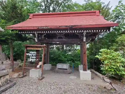 丸瀬布神社の手水舎