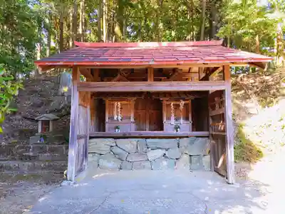 鷲尾神社(吉野町)の本殿・本堂