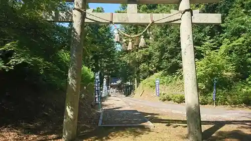 熱日高彦神社の鳥居