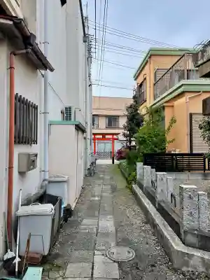 正一位原市場稲荷大明神の{uncategorized: "未分類", other: "その他", undefined: "問題あり", building: "その他建物", grave: "お墓", sacred_gate: "鳥居", guardian: "狛犬", statue: "像", buddha: "仏像", history: "歴史", nature: "自然", garden: "庭園", animal: "動物", pagoda: "塔", temizu: "手水舎", mountain_gate: "山門・神門", sanctuary: "本殿・本堂", subordinate: "末社・摂社", art: "芸術", scenery: "景色", jizo: "地蔵", ema: "絵馬", goshuin: "御朱印", omikuji: "おみくじ", items: "授与品その他", amulet: "お守り", goshuincho: "御朱印帳", eats: "食事", festival: "お祭り", votive_dance: "神楽", shichigosan: "七五三参", wedding: "結婚式", experience: "体験その他", initially: "初詣", around: "周辺", anti_infection: "感染症対策"}