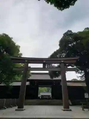 明治神宮の鳥居