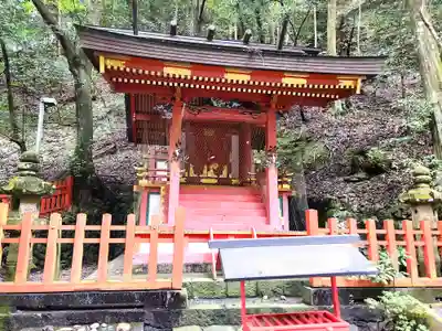 美御前社の本殿・本堂