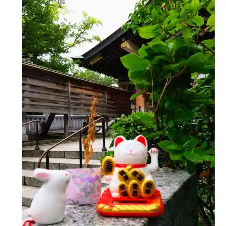 彌彦神社 (伊夜日子神社)の像