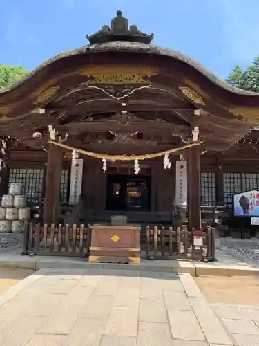 武田神社の本殿・本堂