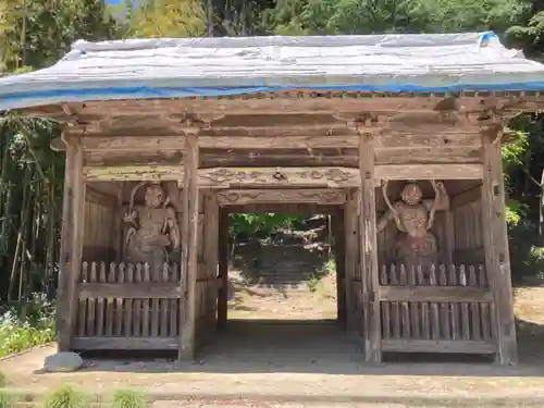 大山寺の山門