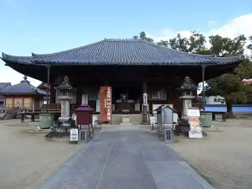 本山寺の本殿・本堂