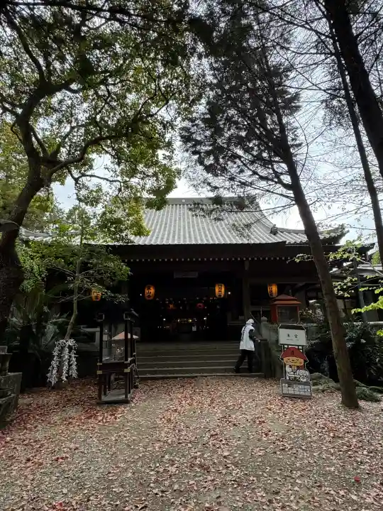 霊山寺の{uncategorized: "未分類", other: "その他", undefined: "問題あり", building: "その他建物", grave: "お墓", sacred_gate: "鳥居", guardian: "狛犬", statue: "像", buddha: "仏像", history: "歴史", nature: "自然", garden: "庭園", animal: "動物", pagoda: "塔", temizu: "手水舎", mountain_gate: "山門・神門", sanctuary: "本殿・本堂", subordinate: "末社・摂社", art: "芸術", scenery: "景色", jizo: "地蔵", ema: "絵馬", goshuin: "御朱印", omikuji: "おみくじ", items: "授与品その他", amulet: "お守り", goshuincho: "御朱印帳", eats: "食事", festival: "お祭り", votive_dance: "神楽", shichigosan: "七五三参", wedding: "結婚式", experience: "体験その他", initially: "初詣", around: "周辺", anti_infection: "感染症対策"}