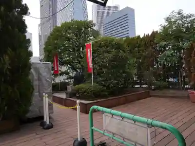 京王開運稲荷大明神の周辺