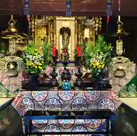 信行寺の本殿・本堂