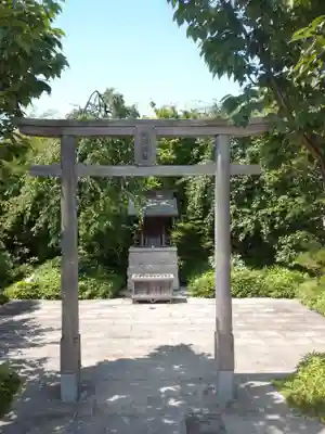 鉄道神社の本殿・本堂