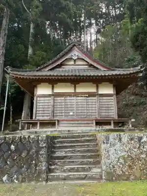 水神社の{uncategorized: "未分類", other: "その他", undefined: "問題あり", building: "その他建物", grave: "お墓", sacred_gate: "鳥居", guardian: "狛犬", statue: "像", buddha: "仏像", history: "歴史", nature: "自然", garden: "庭園", animal: "動物", pagoda: "塔", temizu: "手水舎", mountain_gate: "山門・神門", sanctuary: "本殿・本堂", subordinate: "末社・摂社", art: "芸術", scenery: "景色", jizo: "地蔵", ema: "絵馬", goshuin: "御朱印", omikuji: "おみくじ", items: "授与品その他", amulet: "お守り", goshuincho: "御朱印帳", eats: "食事", festival: "お祭り", votive_dance: "神楽", shichigosan: "七五三参", wedding: "結婚式", experience: "体験その他", initially: "初詣", around: "周辺", anti_infection: "感染症対策"}