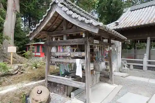 稗田野神社(薭田野神社)の末社