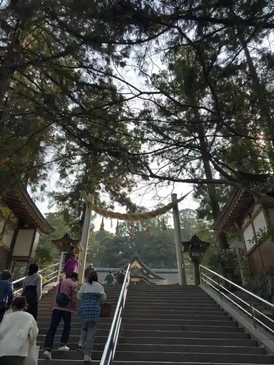 大神神社の{uncategorized: "未分類", other: "その他", undefined: "問題あり", building: "その他建物", grave: "お墓", sacred_gate: "鳥居", guardian: "狛犬", statue: "像", buddha: "仏像", history: "歴史", nature: "自然", garden: "庭園", animal: "動物", pagoda: "塔", temizu: "手水舎", mountain_gate: "山門・神門", sanctuary: "本殿・本堂", subordinate: "末社・摂社", art: "芸術", scenery: "景色", jizo: "地蔵", ema: "絵馬", goshuin: "御朱印", omikuji: "おみくじ", items: "授与品その他", amulet: "お守り", goshuincho: "御朱印帳", eats: "食事", festival: "お祭り", votive_dance: "神楽", shichigosan: "七五三参", wedding: "結婚式", experience: "体験その他", initially: "初詣", around: "周辺", anti_infection: "感染症対策"}