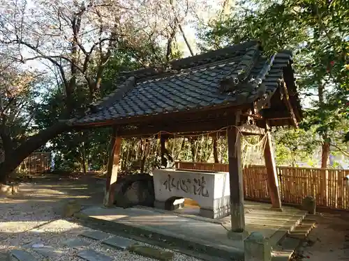 白山媛神社（上条白山媛神社）の手水舎
