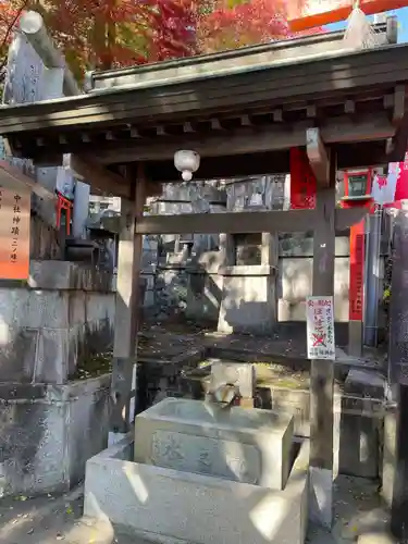 伏見稲荷大社二ノ峰（中之社神蹟・青木大神）(京都府)