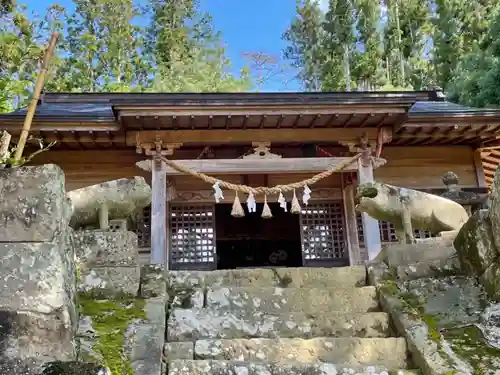熊野神社の本殿・本堂