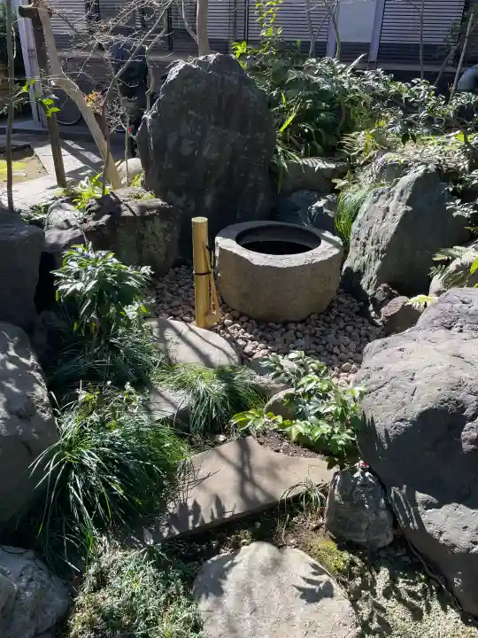 願行寺の{uncategorized: "未分類", other: "その他", undefined: "問題あり", building: "その他建物", grave: "お墓", sacred_gate: "鳥居", guardian: "狛犬", statue: "像", buddha: "仏像", history: "歴史", nature: "自然", garden: "庭園", animal: "動物", pagoda: "塔", temizu: "手水舎", mountain_gate: "山門・神門", sanctuary: "本殿・本堂", subordinate: "末社・摂社", art: "芸術", scenery: "景色", jizo: "地蔵", ema: "絵馬", goshuin: "御朱印", omikuji: "おみくじ", items: "授与品その他", amulet: "お守り", goshuincho: "御朱印帳", eats: "食事", festival: "お祭り", votive_dance: "神楽", shichigosan: "七五三参", wedding: "結婚式", experience: "体験その他", initially: "初詣", around: "周辺", anti_infection: "感染症対策"}