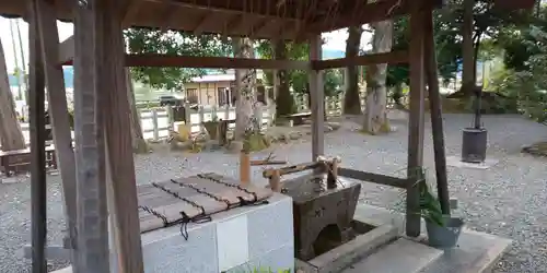 兒神社の手水舎