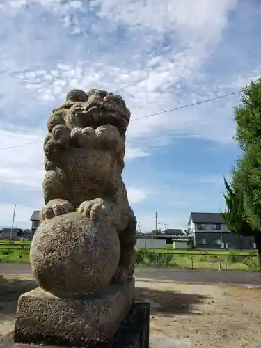 神明社の狛犬