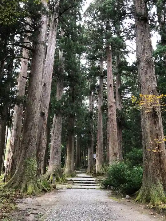 雄山神社中宮祈願殿のその他建物
