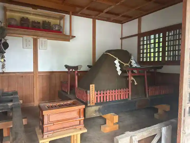 淺間神社(忍野八海)(山梨県)