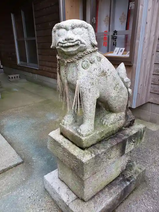 本宮八幡神社の狛犬