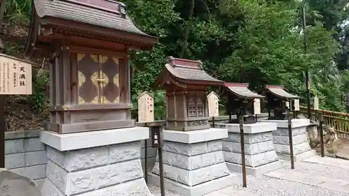 師岡熊野神社の末社・摂社