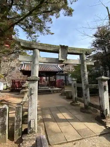 荒胡子神社の鳥居